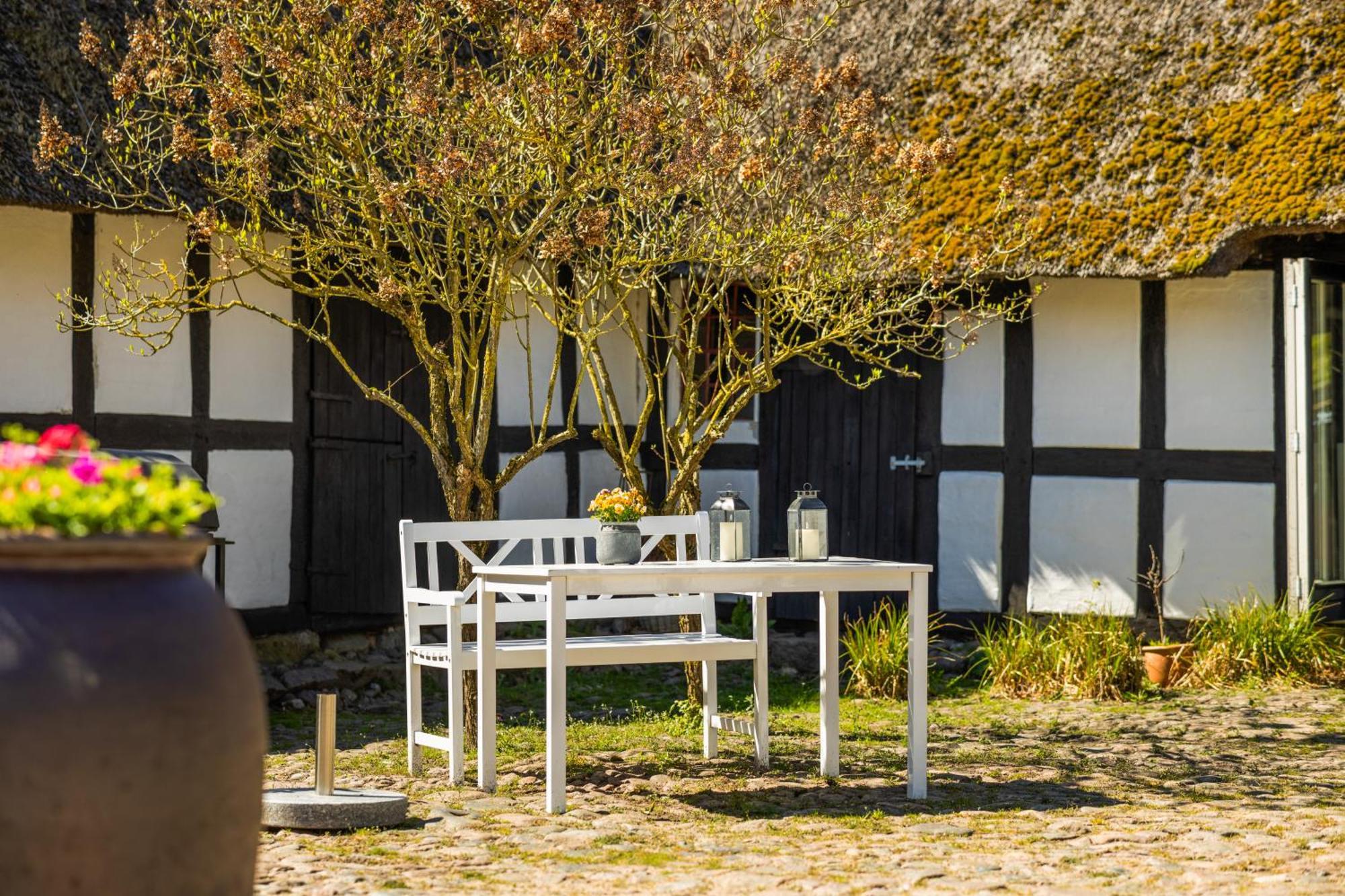 Solbjerggaard Bed & Breakfast Faborg Bagian luar foto